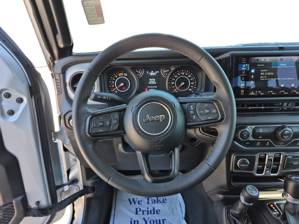 Used 2024 Jeep Wrangler Unlimited Sport AWD/4WD image 12