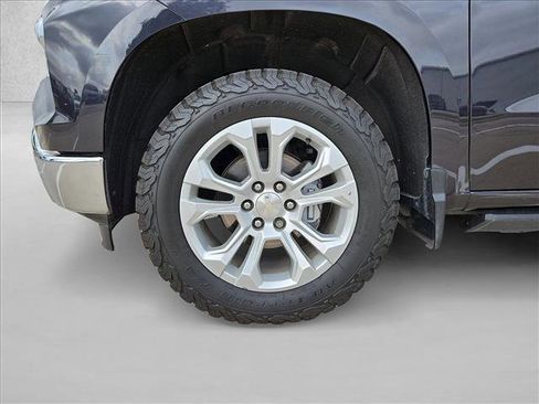 Used 2022 Chevrolet Silverado 1500 LTZ RWD image 23