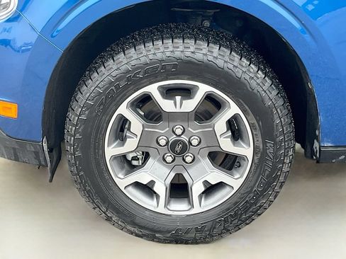 Used 2024 Ford Maverick Lariat w/ FX4 Off-Road Package AWD/4WD image 31