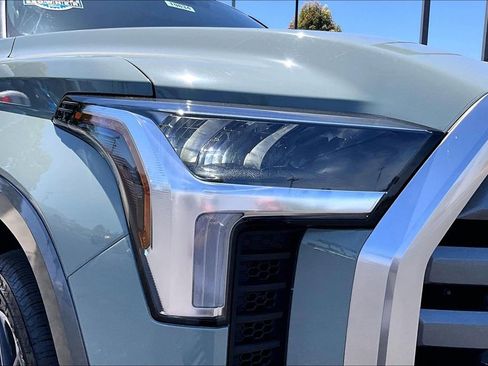 Used 2024 Toyota Tundra Limited AWD/4WD image 27