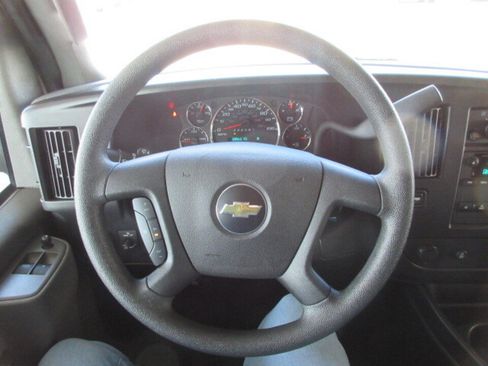 Used 2024 Chevrolet Express 3500 LT w/ LT Preferred Equipment Group RWD image 12