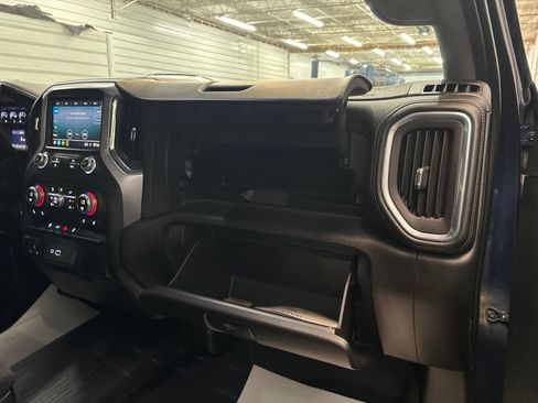Used 2021 GMC Sierra 2500 SLE w/ SLE Value Package; AWD/4WD image 28