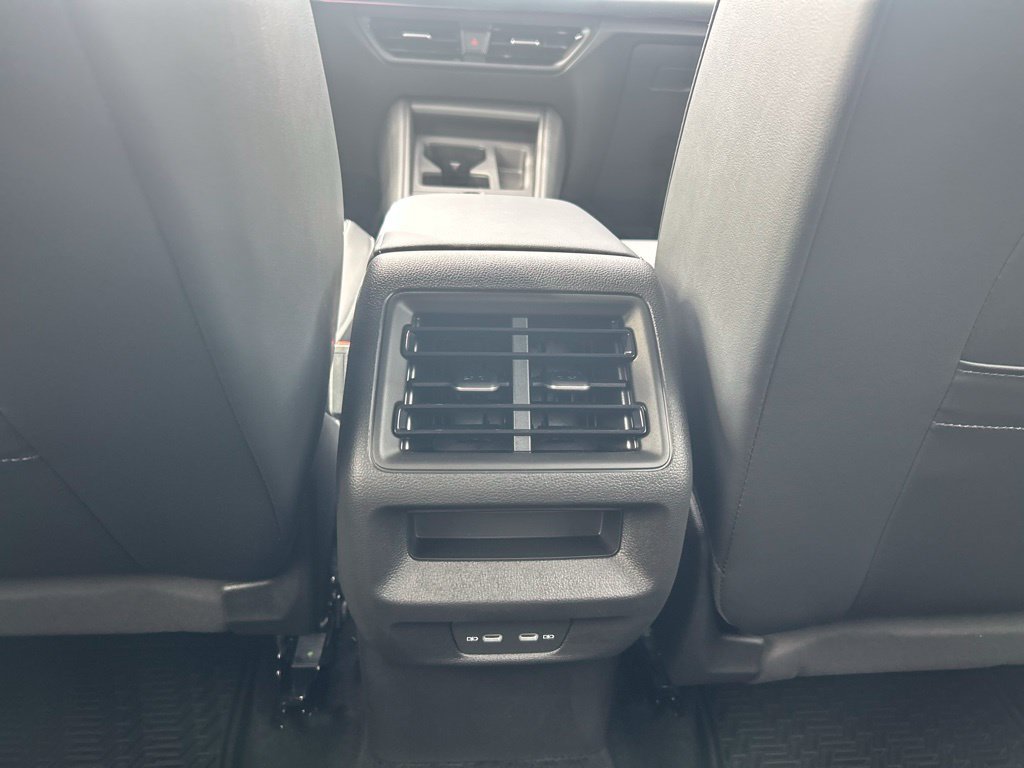 New 2026 Volkswagen Tiguan SE R-Line FWD image 48