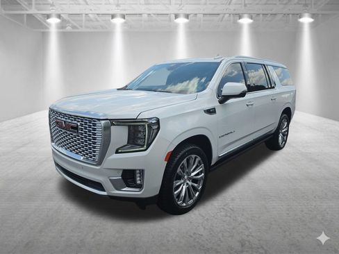 Certified 2023 GMC Yukon XL Denali AWD/4WD image 11