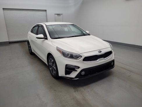 Used 2020 Kia Forte LXS FWD image 13