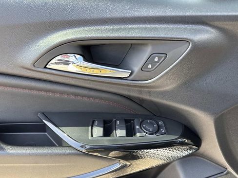 New 2026 Chevrolet Trax RS w/ Sunroof Package image 19