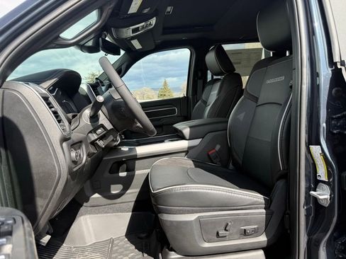 New 2026 RAM 2500 Laramie AWD/4WD image 13