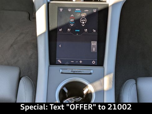 Used 2023 Porsche Taycan GTS image 18