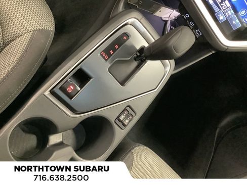 Used 2024 Subaru Crosstrek 2.0i Premium AWD/4WD image 14
