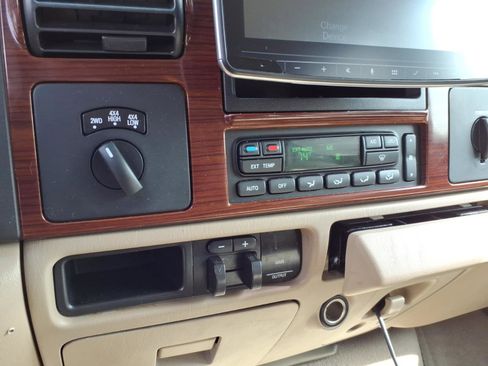 Used 2005 Ford F350 XLT AWD/4WD image 23