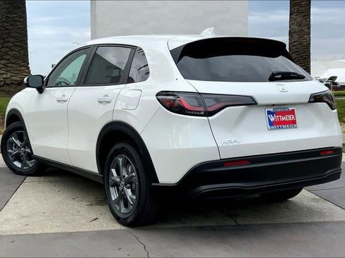 New 2026 Honda HR-V LX image 3