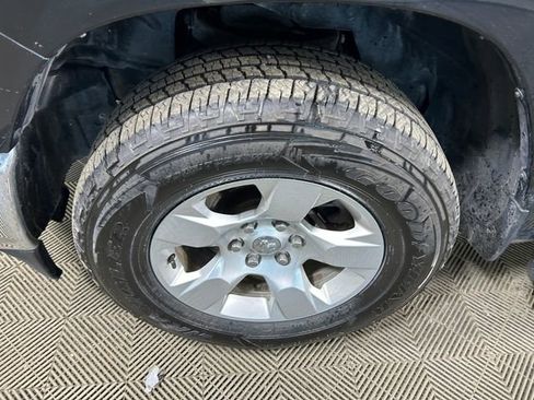 Used 2019 RAM 1500 Big Horn image 10