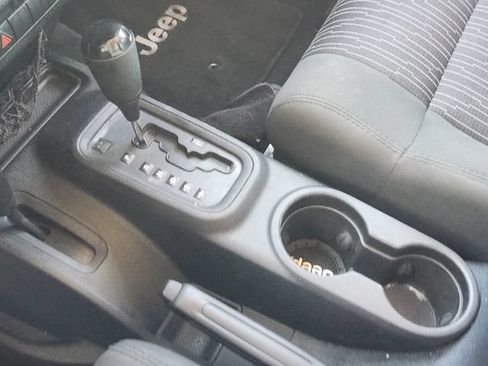 Used 2011 Jeep Wrangler Sport AWD/4WD image 20