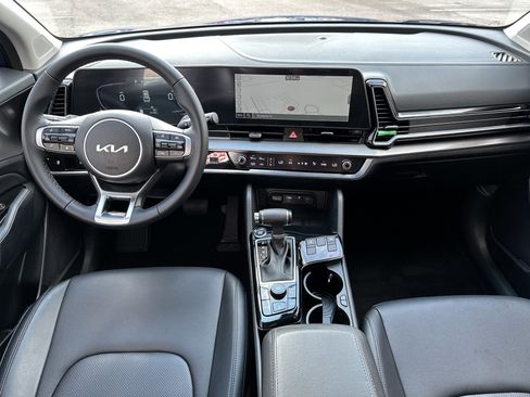 Used 2024 Kia Sportage EX image 22