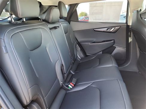 New 2025 Kia EV6 Wind image 17