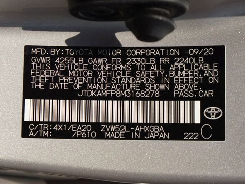 Used 2021 Toyota Prius Prime XLE image 28