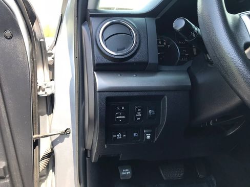 Used 2021 Toyota Tundra SR5 AWD/4WD image 13