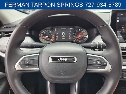 Used 2022 Jeep Compass Latitude w/ Sun and Sound Group AWD/4WD image 31