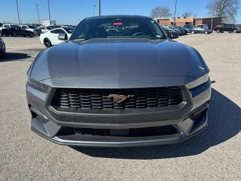 Used 2025 Ford Mustang Premium RWD image 9