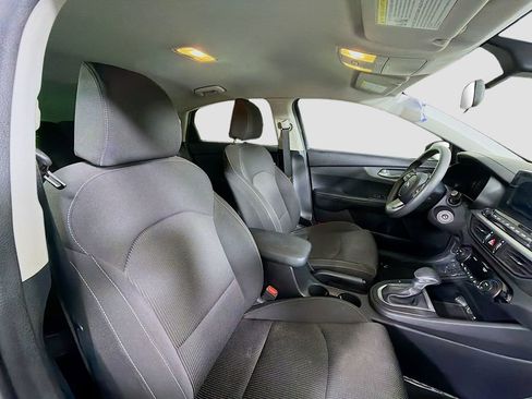 Used 2019 Kia Forte LXS image 27