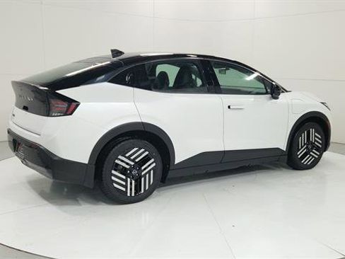 New 2026 Nissan Leaf SV+ image 8