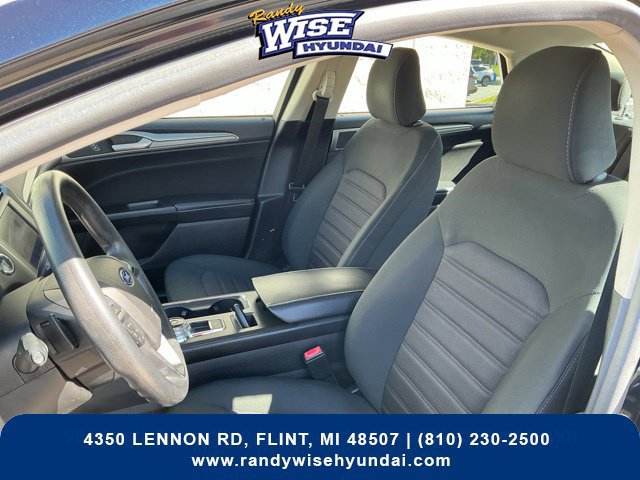 Used 2020 Ford Fusion SE AWD/4WD image 15