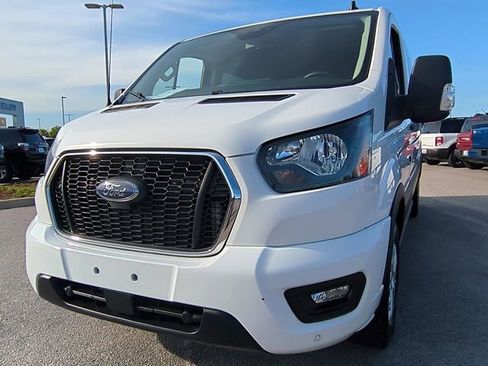 Used 2023 Ford Transit 350 XLT RWD image 8