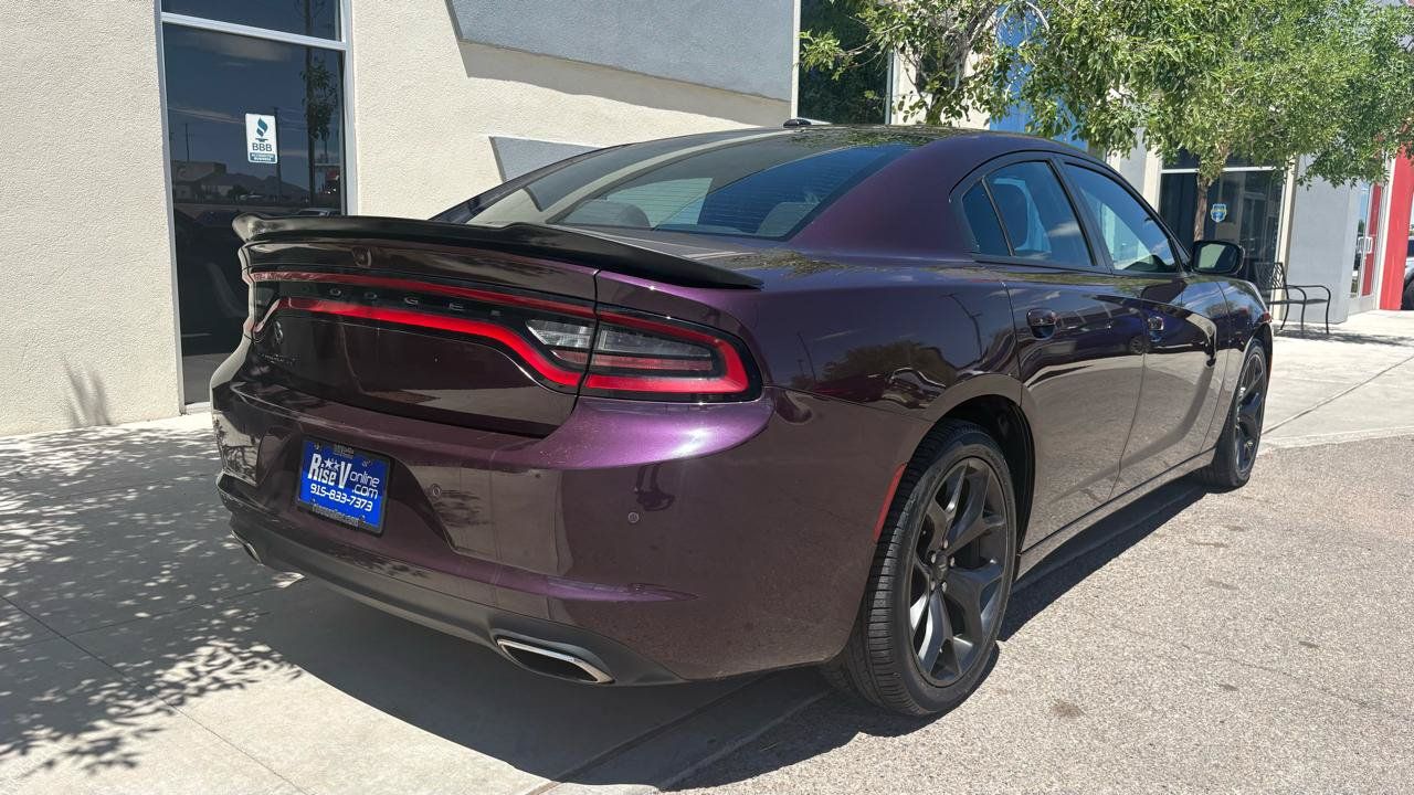 Used 2020 Dodge Charger SXT w/ Blacktop Package RWD image 4
