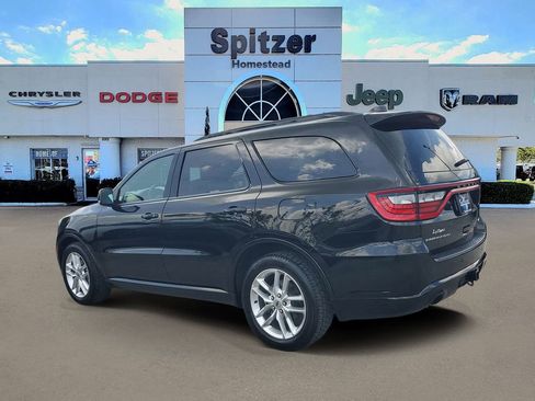 Used 2024 Dodge Durango GT RWD image 3