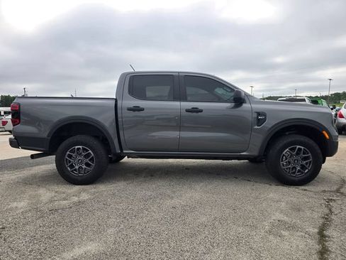 Used 2025 Ford Ranger XLT w/ Trailer Tow Package RWD image 6
