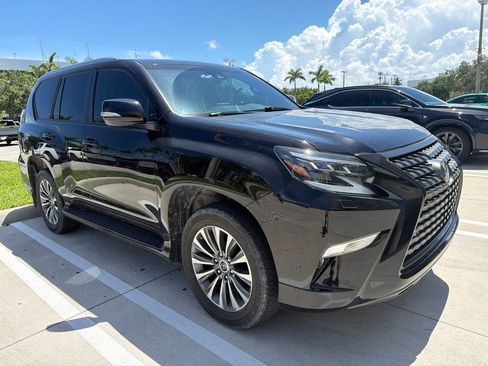 Used 2023 Lexus GX 460 Luxury w/ Accessory Package AWD/4WD image 10
