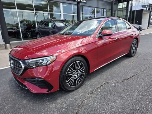 Used 2025 Mercedes-Benz E 450 4MATIC Sedan image 2