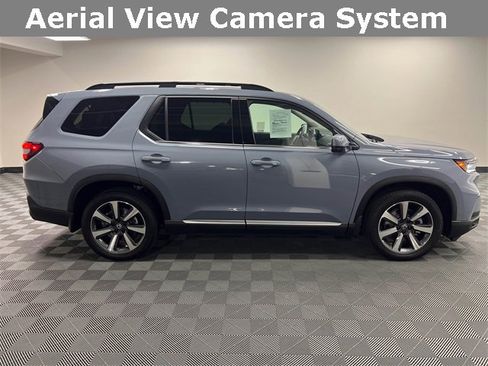 Used 2023 Honda Pilot Elite image 4