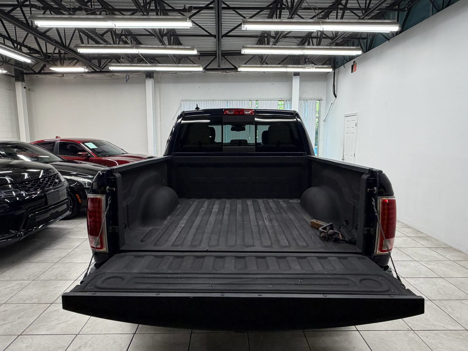 Used 2013 RAM 1500 Laramie w/ Convenience Group AWD/4WD image 17