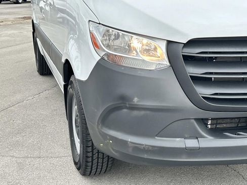 Used 2025 Mercedes-Benz Sprinter 2500 image 11