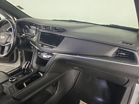 Used 2020 Cadillac XT5 Premium Luxury AWD/4WD image 40