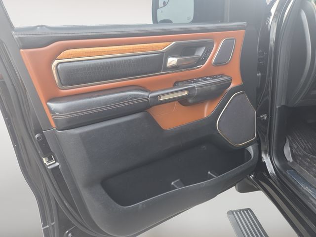 Used 2019 RAM 1500 Limited AWD/4WD image 9