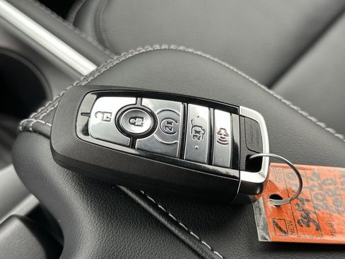 New 2026 Ford Expedition Platinum w/ Stealth Appearance Package image 33