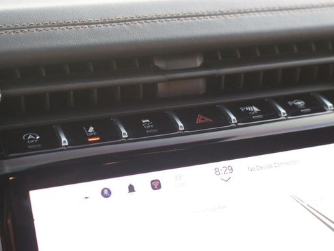 Used 2022 Jeep Grand Cherokee L Summit w/ Luxury Tech Group V image 38