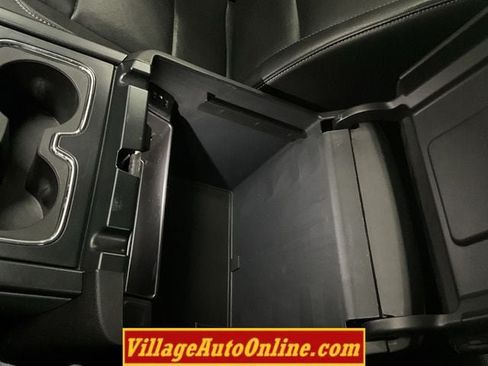 Used 2016 Chevrolet Silverado 1500 LTZ Z71 w/ LTZ Plus Package AWD/4WD image 22