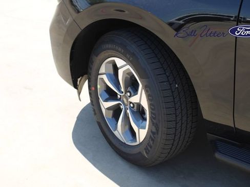 New 2027 Ford Expedition Active RWD image 5