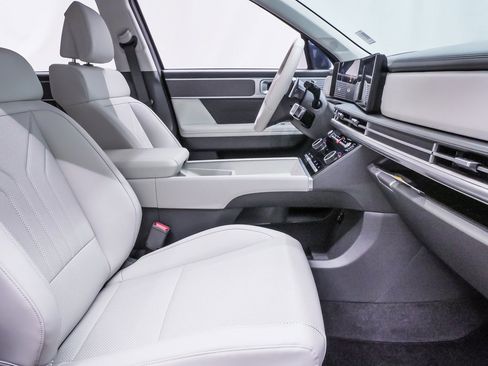 Certified 2026 Hyundai Santa Fe SEL image 14