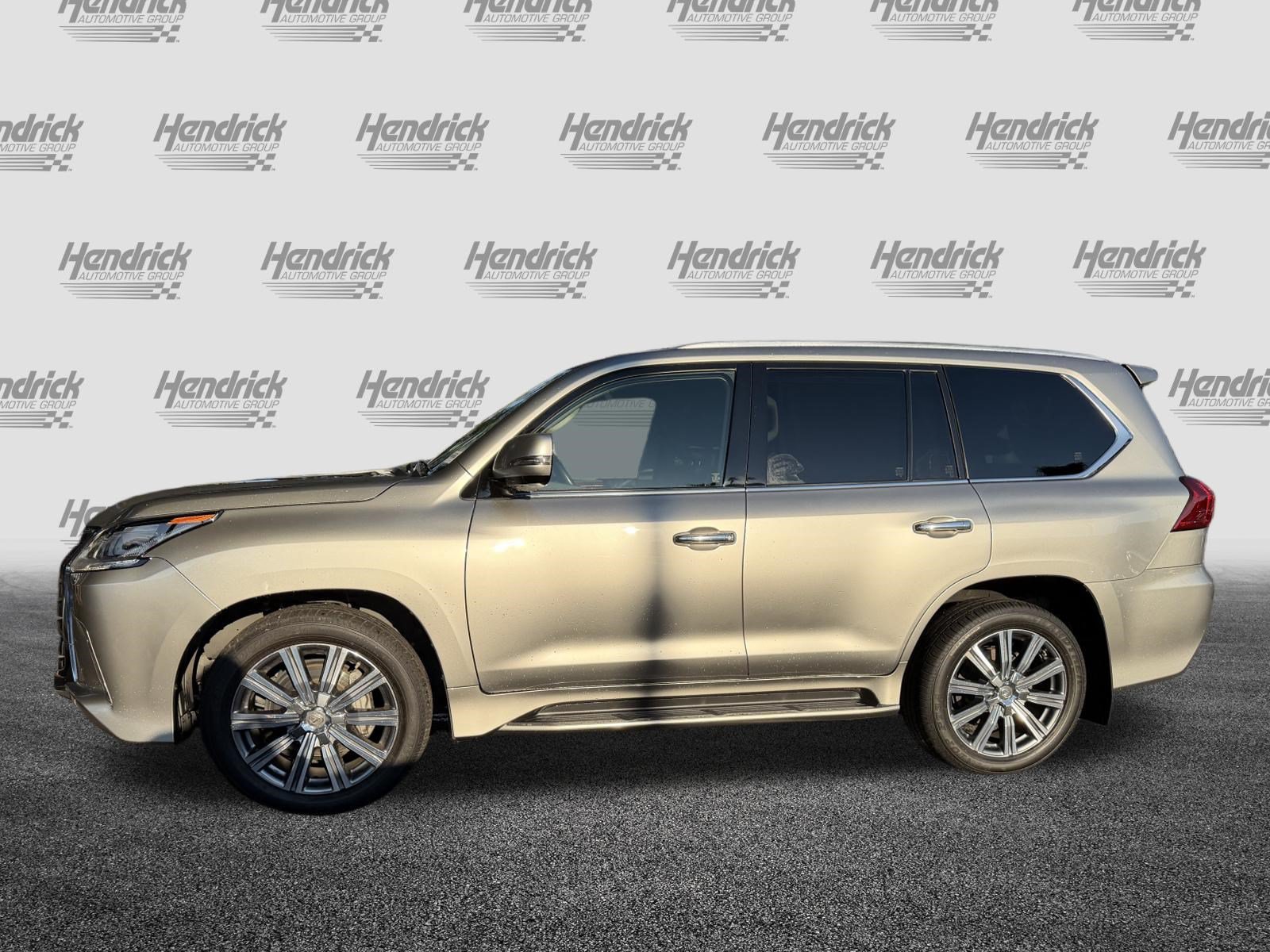 Used 2017 Lexus LX 570 4WD w/ Luxury Package image 6