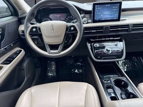 Certified 2022 Lincoln Corsair FWD image 18