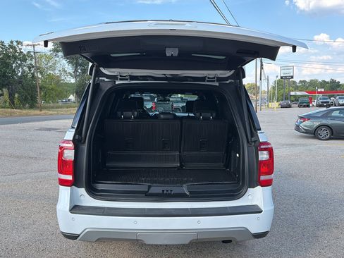 Used 2021 Ford Expedition XLT RWD image 10