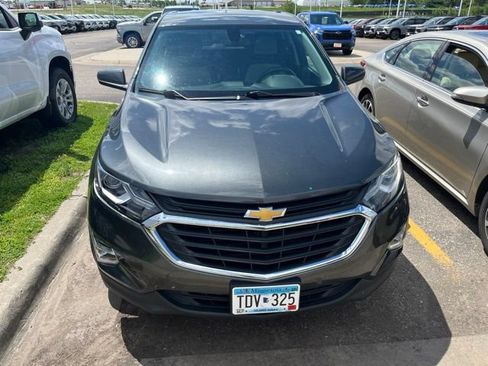 Used 2019 Chevrolet Equinox LT FWD image 4