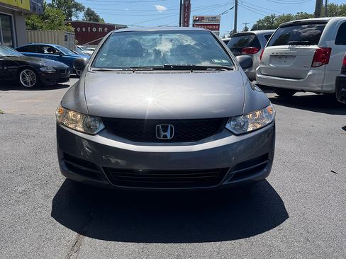 Used 2010 Honda Civic LX image 2