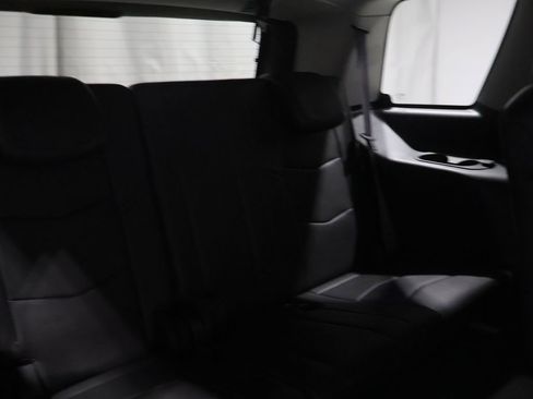 Used 2017 Cadillac Escalade Luxury AWD/4WD image 22