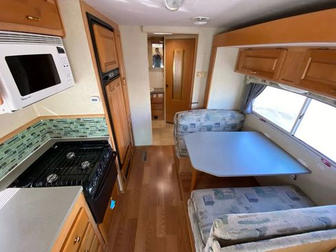 Used 2003 Ford E-450 and Econoline 450 image 16