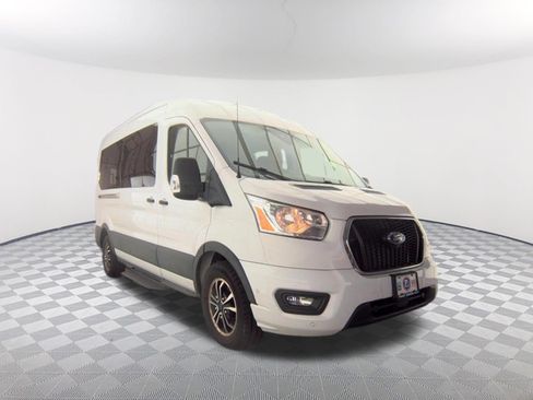 Used 2022 Ford Transit 350 XLT RWD image 2